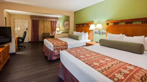 Best Western Plus Kings Inn  Suites Photos