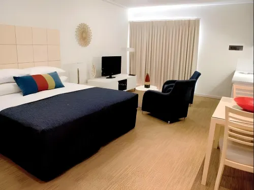 Broadwater Mariner Resort Rooms Photos