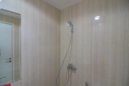 RedDoorz Apartment @ Sentul Tower Kamar Photos