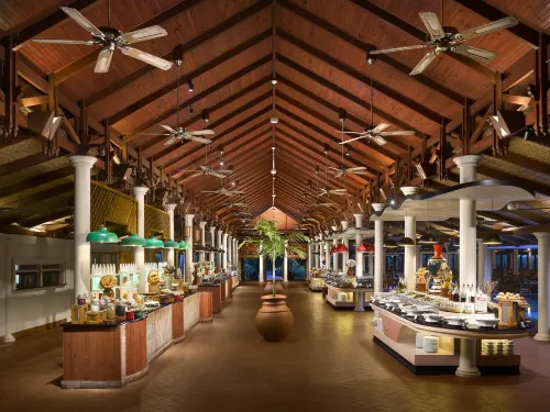 Royal Island Resort Makanan Photos