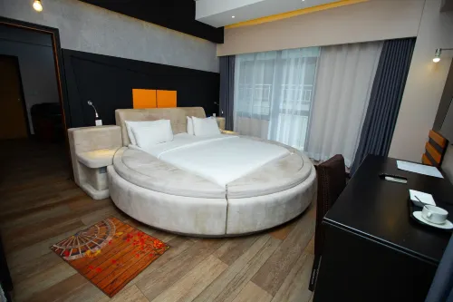 Gold Crest Hotel Photos