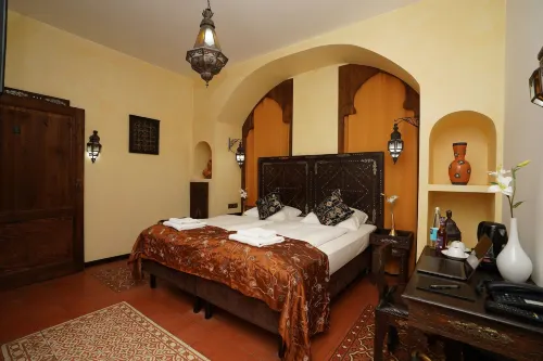 Hotel Villa Oriental & Restaurant Photos
