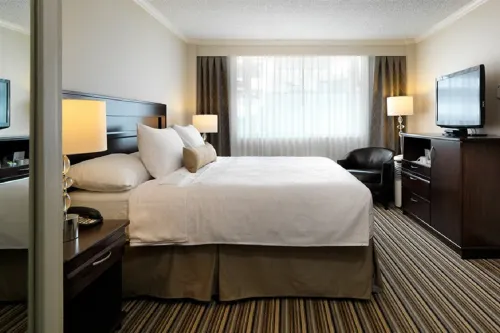 Chateau Victoria Hotel & Suites Photos