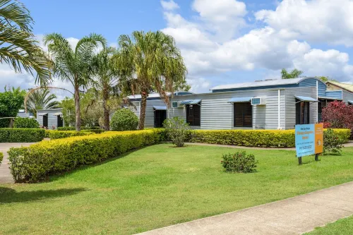 Tin Can Bay's Sleepy Lagoon Motel Extérieur Photos