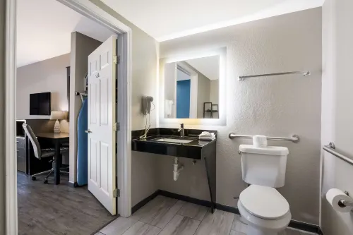 SureStay Hotel by Best Western Spring North Houston Rooms Photos