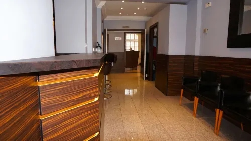 Crestfield Hotel Public Areas Photos
