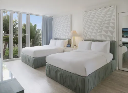 Avalon Hotel Beverly Hills, a Member of Design Hotels Rooms Photos