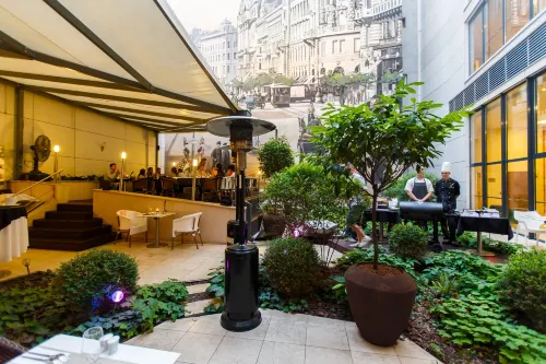 Continental Hotel Budapest Exterior Photos