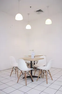 Urban Hotel Serpong Area Publik Photos