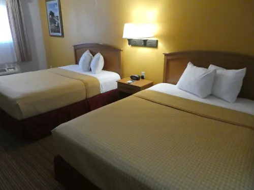 Travelodge by Wyndham Lemoore Near Naval Air Station Photos