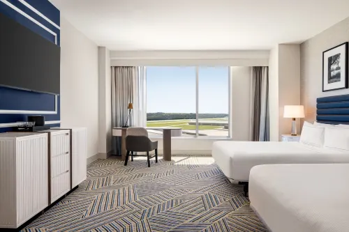 Hilton BNA Nashville Airport Terminal Rooms Photos