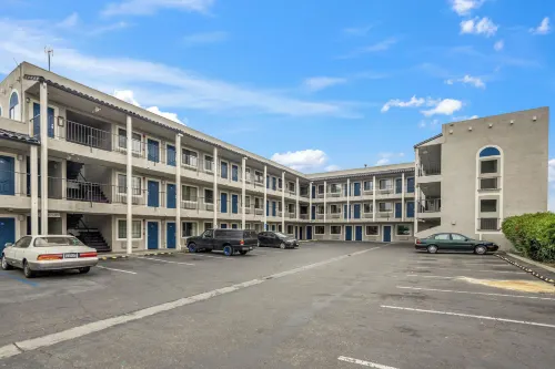 Americas Best Value Inn Milpitas/Silicon Valley Exterior Photos