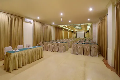 Hotel Indah Palace Solo Fasilitas Bisnis Photos