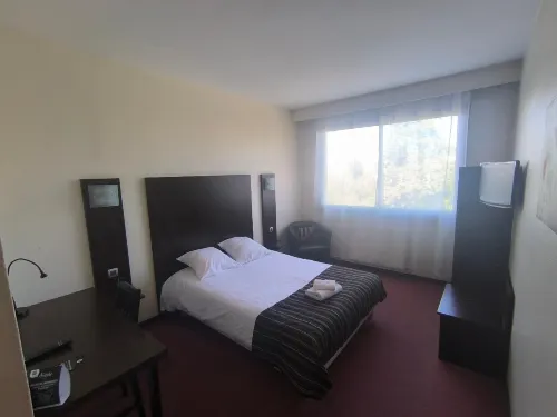 Adonis Lyon Est Hôtel Artys Rooms Photos