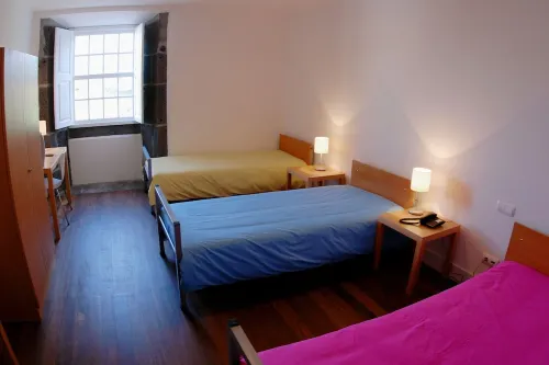 Azores Youth Hostels - Pico Zimmer Photos