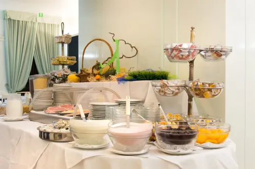 Hotel Alexander Dining Photos