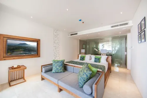 Candi Beach Resort & Spa Kamar Photos