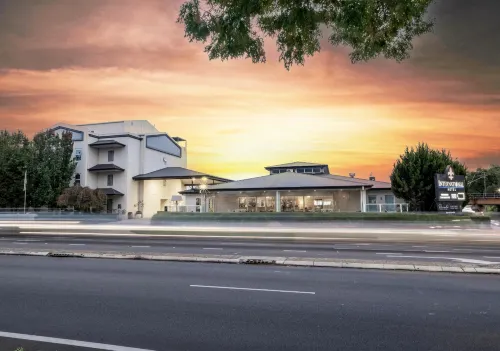 International Hotel Wagga Wagga Near Hotel Photos