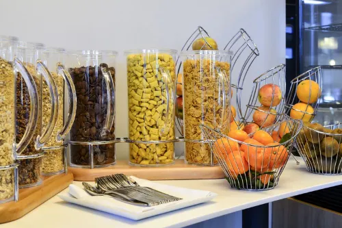 Novotel Paris Suresnes Longchamp Dining Photos