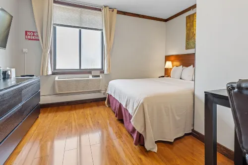 LIC Hotel Rooms Photos