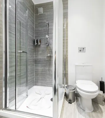 Vilenza Hotel Rooms Photos
