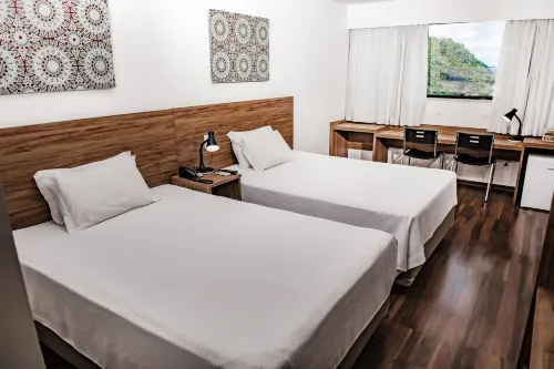 Trade Hotel Rooms Photos