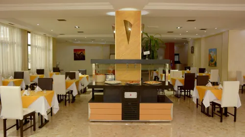 Oasis Hotel & Spa Dining Photos