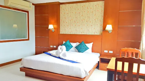 Green Harbor Hotel & Service Apartment Photos