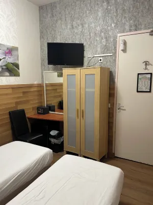 Hotel Isis Photos