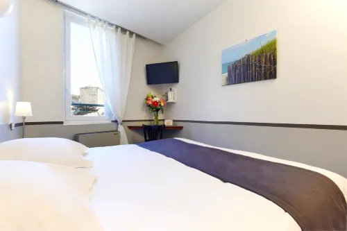 Hôtel Kyriad Nimes Centre Chambres Photos