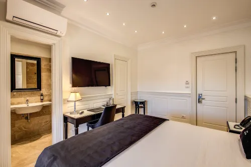 Hotel Domus Mea Photos