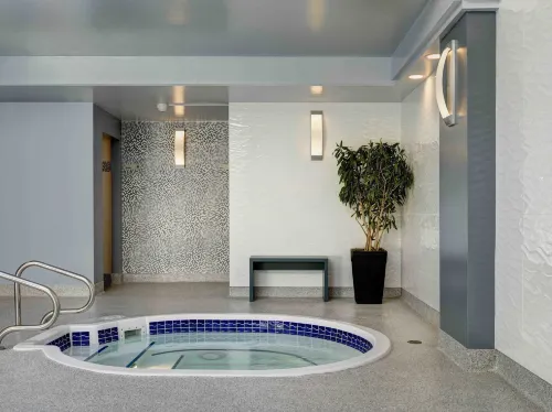 Chateau Victoria Hotel & Suites Leisure & Recreation Photos