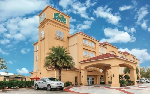 La Quinta Inn & Suites by Wyndham Houston Bush Intl Airpt E Außen Photos