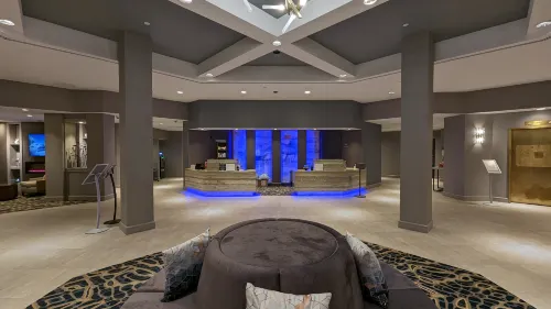 Crowne Plaza Edison Public Areas Photos