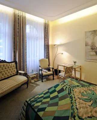 Hotel Palmenhof Photos