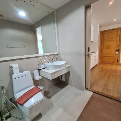 The Baycliff Residences Photos