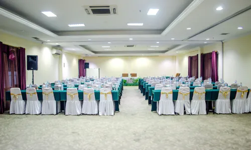 Mega Anggrek Hotel Jakarta Slipi Geschäftseinrichtungen Photos