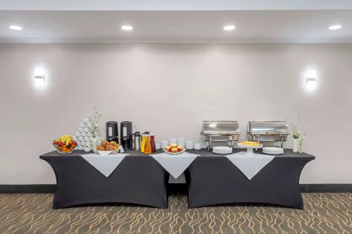 Best Western Plus Ottawa City Centre Ristorazione Photos