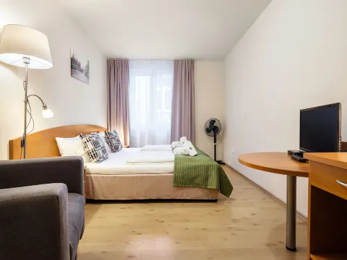 Kosmopolita Rooms Photos