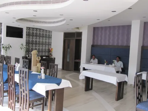 Hotel Taj Resorts Ăn uống Photos