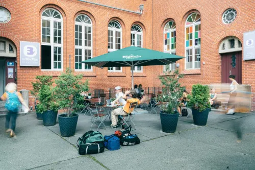 Three Little Pigs Hostel - Your Berlin Castle Öffentliche Flächen Photos