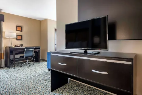 Comfort Suites Fort Lauderdale Airport South & Cruise Port Photos