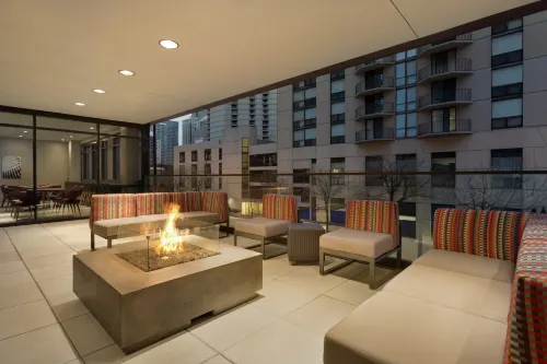 Home2 Suites by Hilton Chicago River North Public Areas Photos