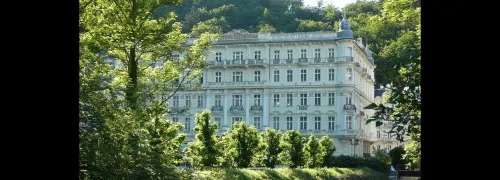 Grandhotel Pupp Esterni Photos