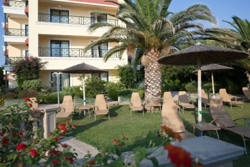 Ramada by Wyndham, Athens Club Attica Riviera Extérieur Photos