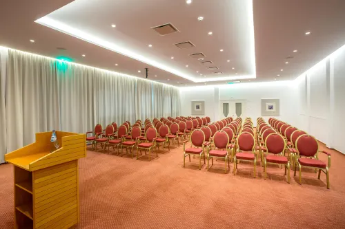 Cavo Maris Beach Hotel Бизнес-удобства Photos