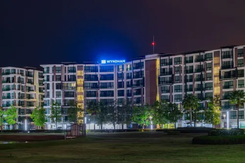 Wyndham Royal Lee Phuket Экстерьер Photos