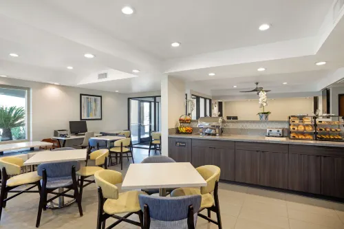 Best Western Exeter Inn  Suites Dining Photos