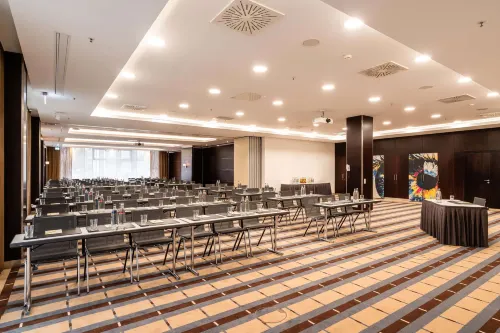 Occidental Dresden Newa Business Facilities Photos