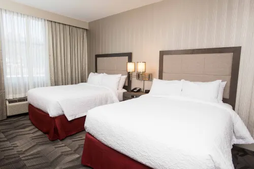 Hampton Inn & Suites by Hilton Thunder Bay Photos